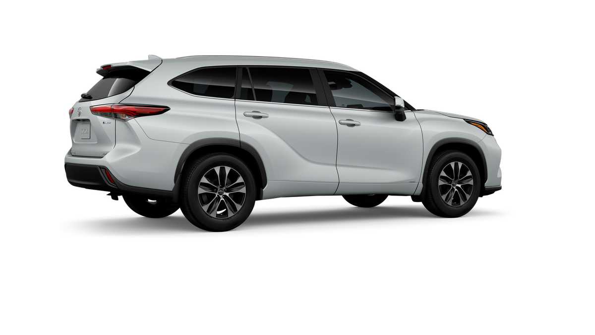 Thumbnail: 2026 Toyota Highlander - 11