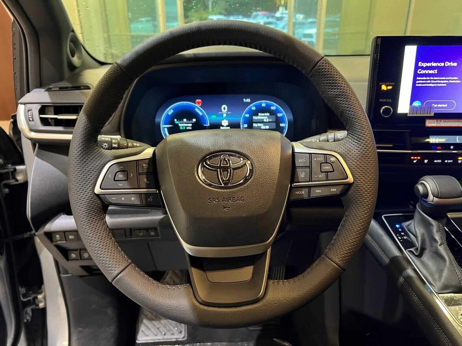 Thumbnail: 2025 Toyota Sienna - 23