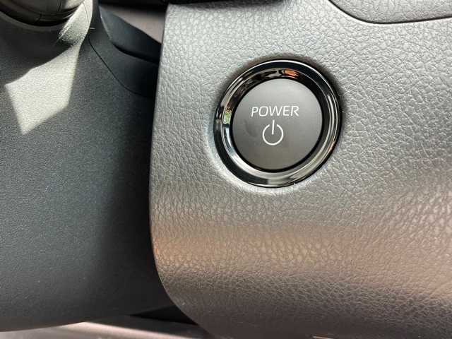 Thumbnail: 2025 Toyota Camry - 23