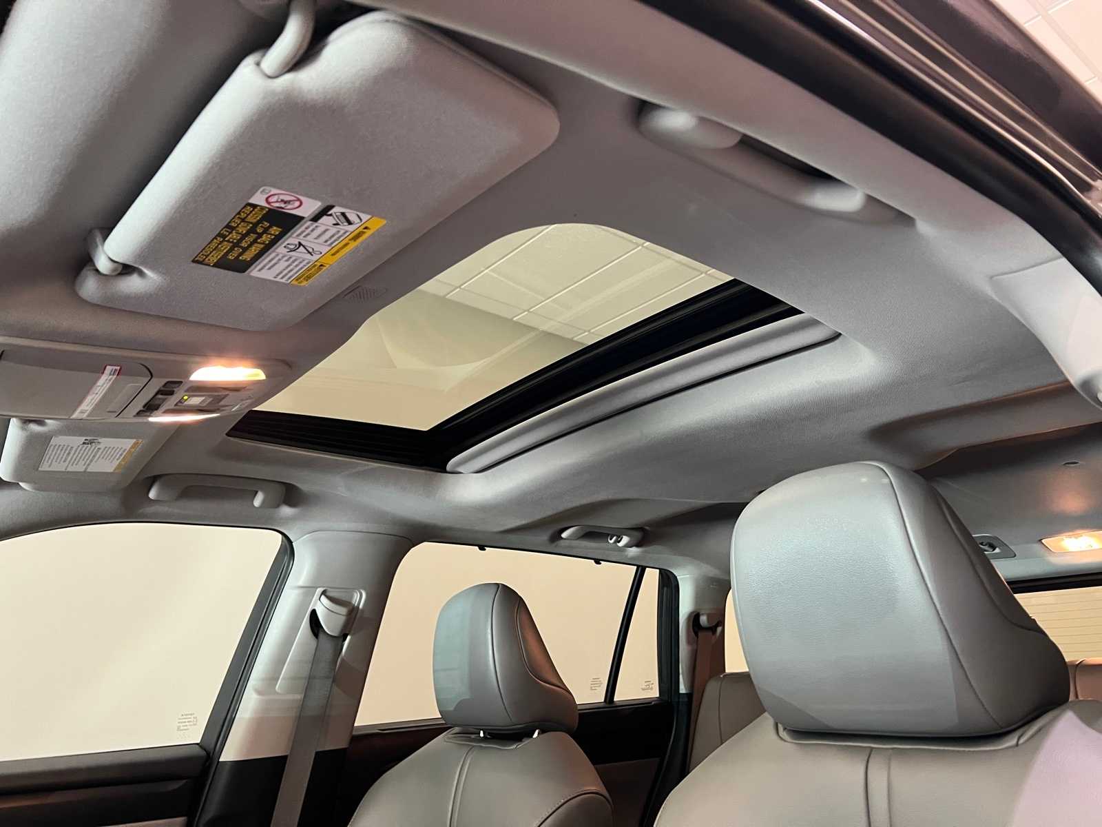 2022 Toyota Highlander XLE 16