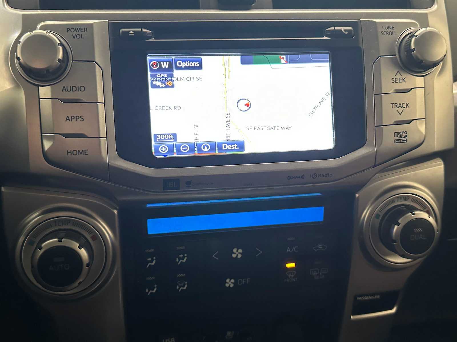 Thumbnail: 2018 Toyota 4Runner - 14