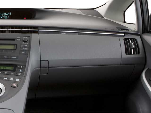 Thumbnail: 2011 Toyota Prius - 13