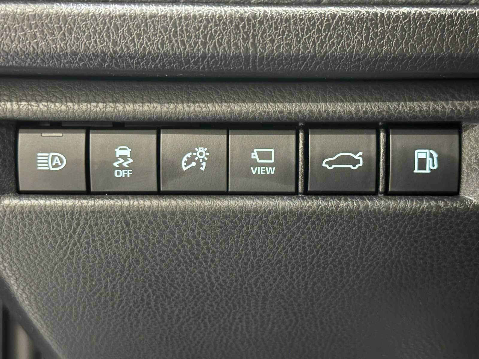 Thumbnail: 2026 Toyota Camry - 19