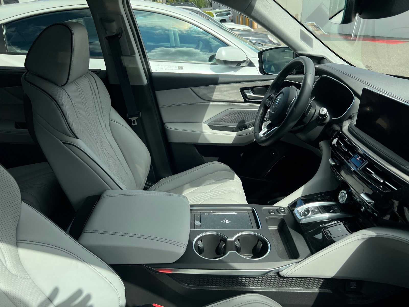 Thumbnail: 2025 Acura MDX - 11