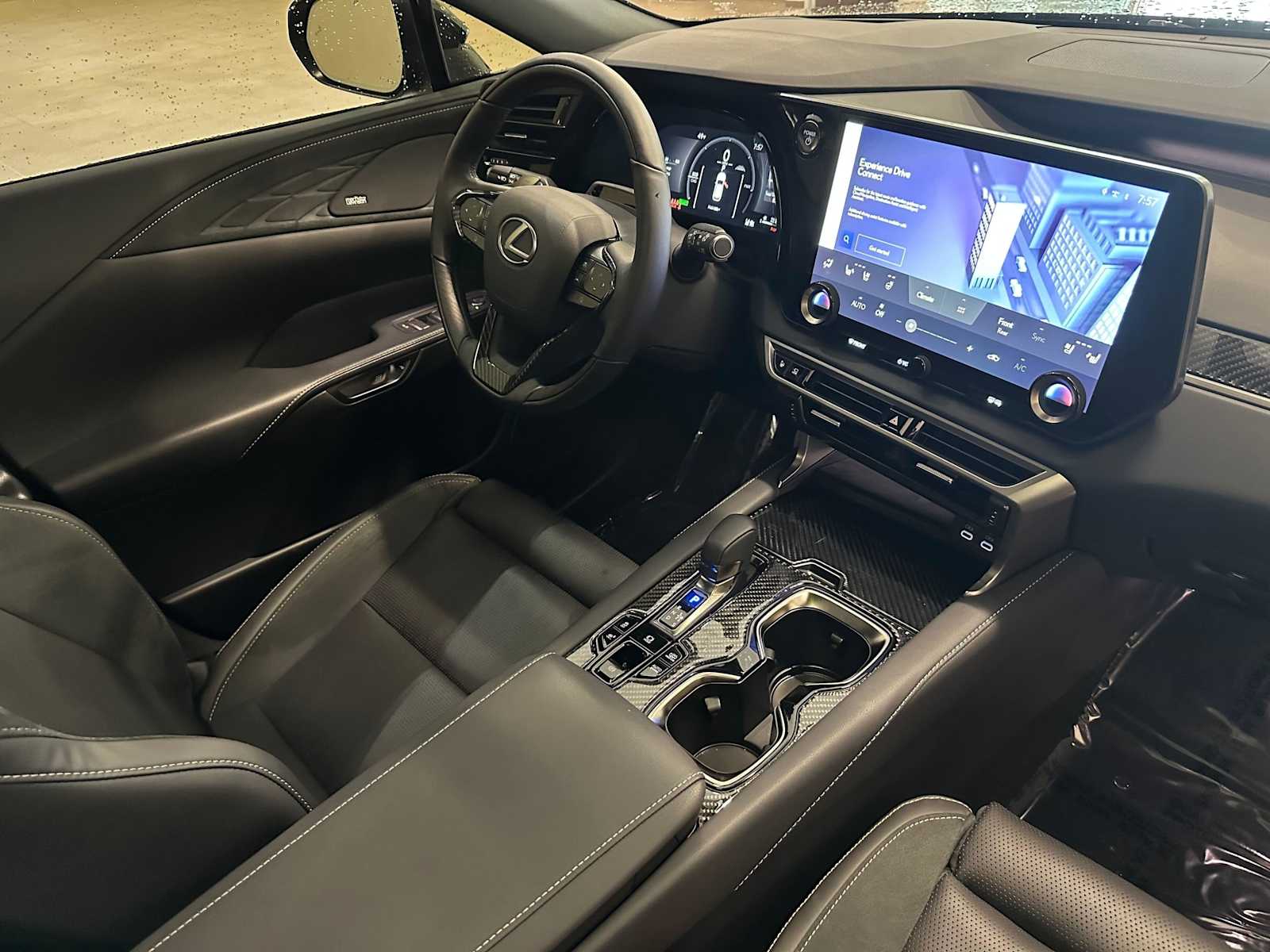 Thumbnail: 2025 Lexus RX - 31