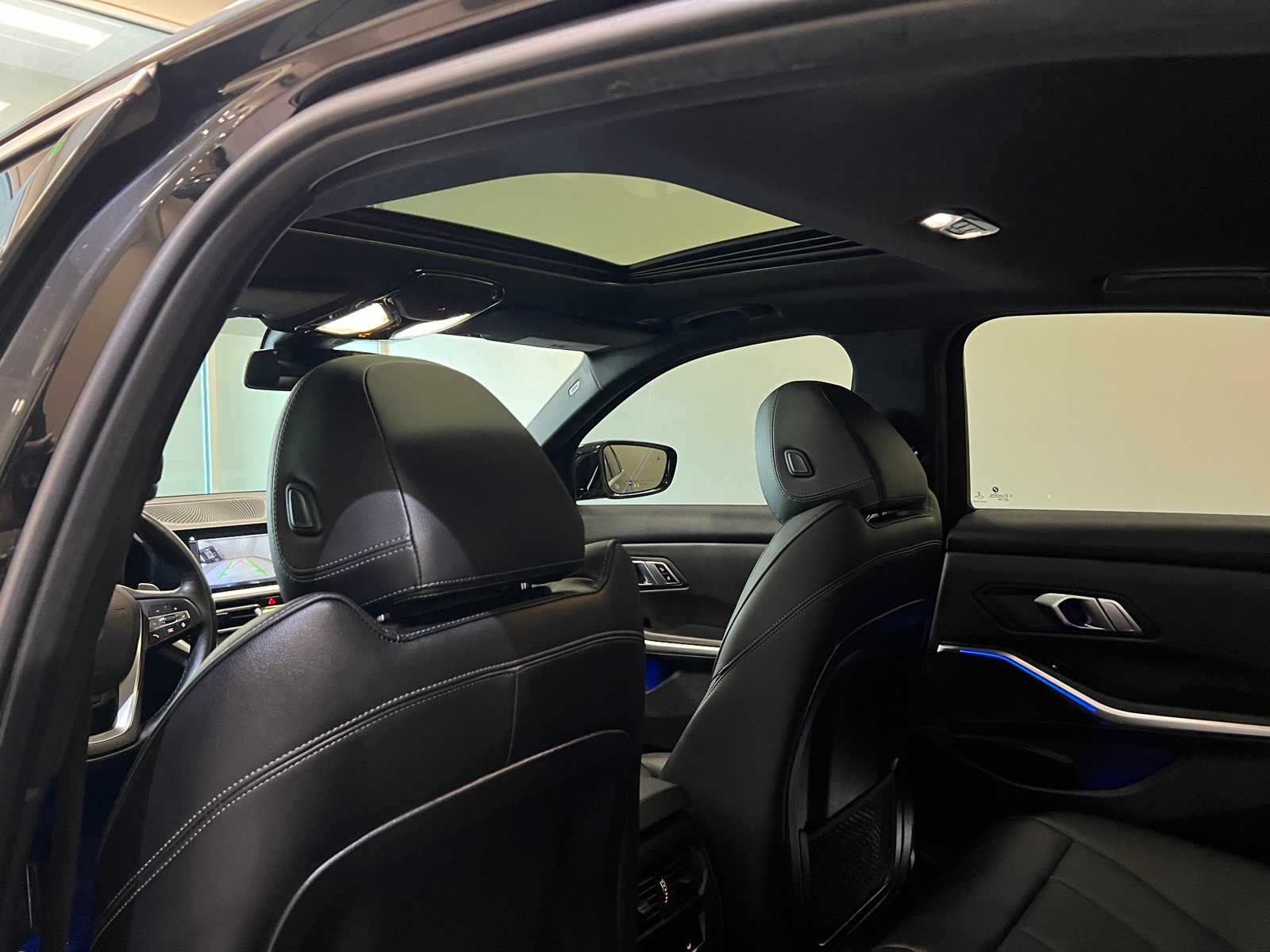 Thumbnail: 2022 BMW 3 Series - 12