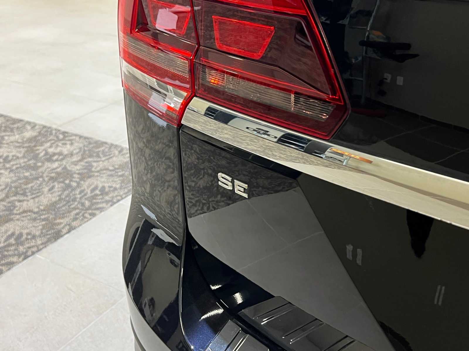 Thumbnail: 2018 Volkswagen Atlas - 6