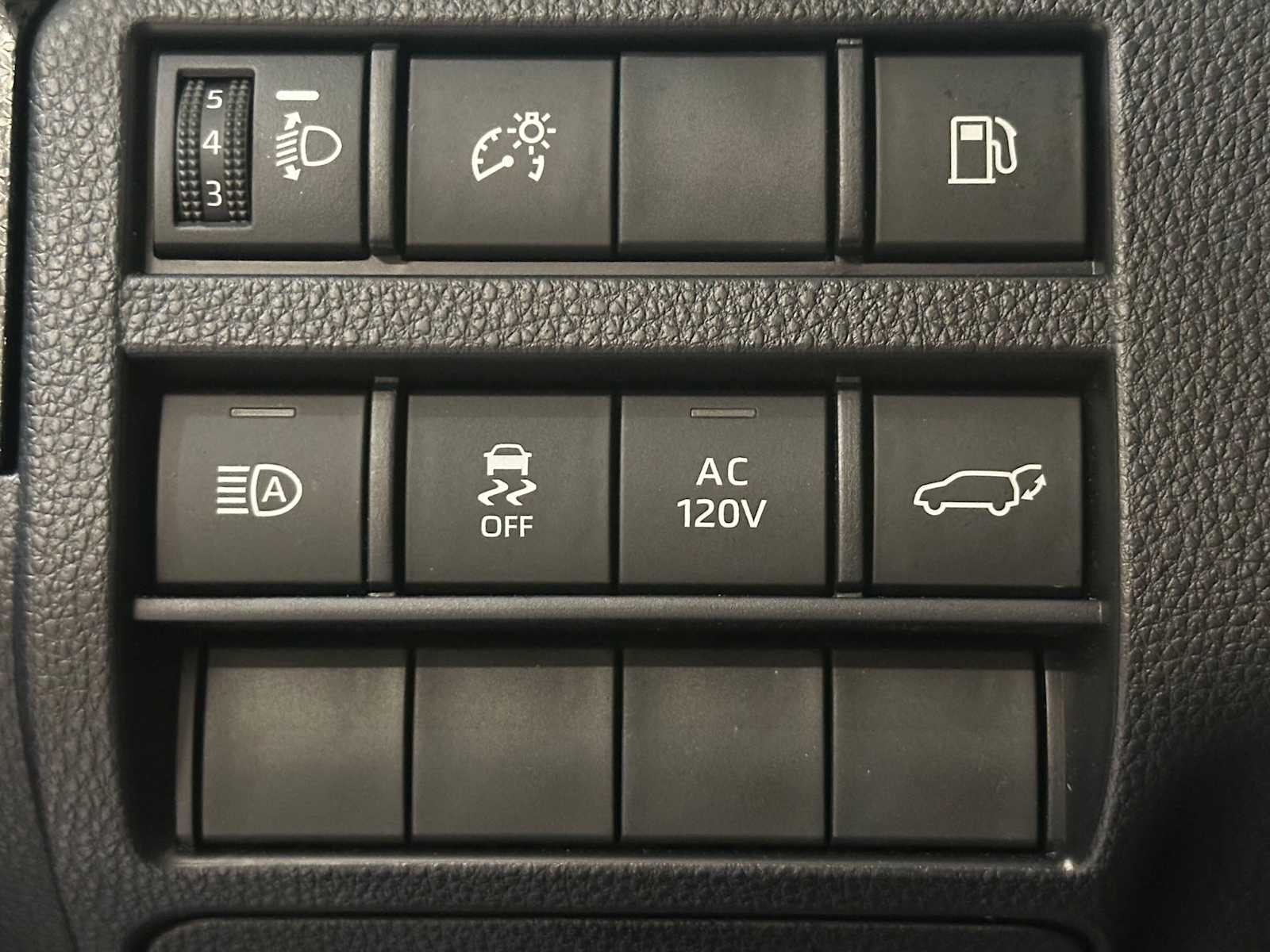 Thumbnail: 2025 Toyota 4Runner - 18