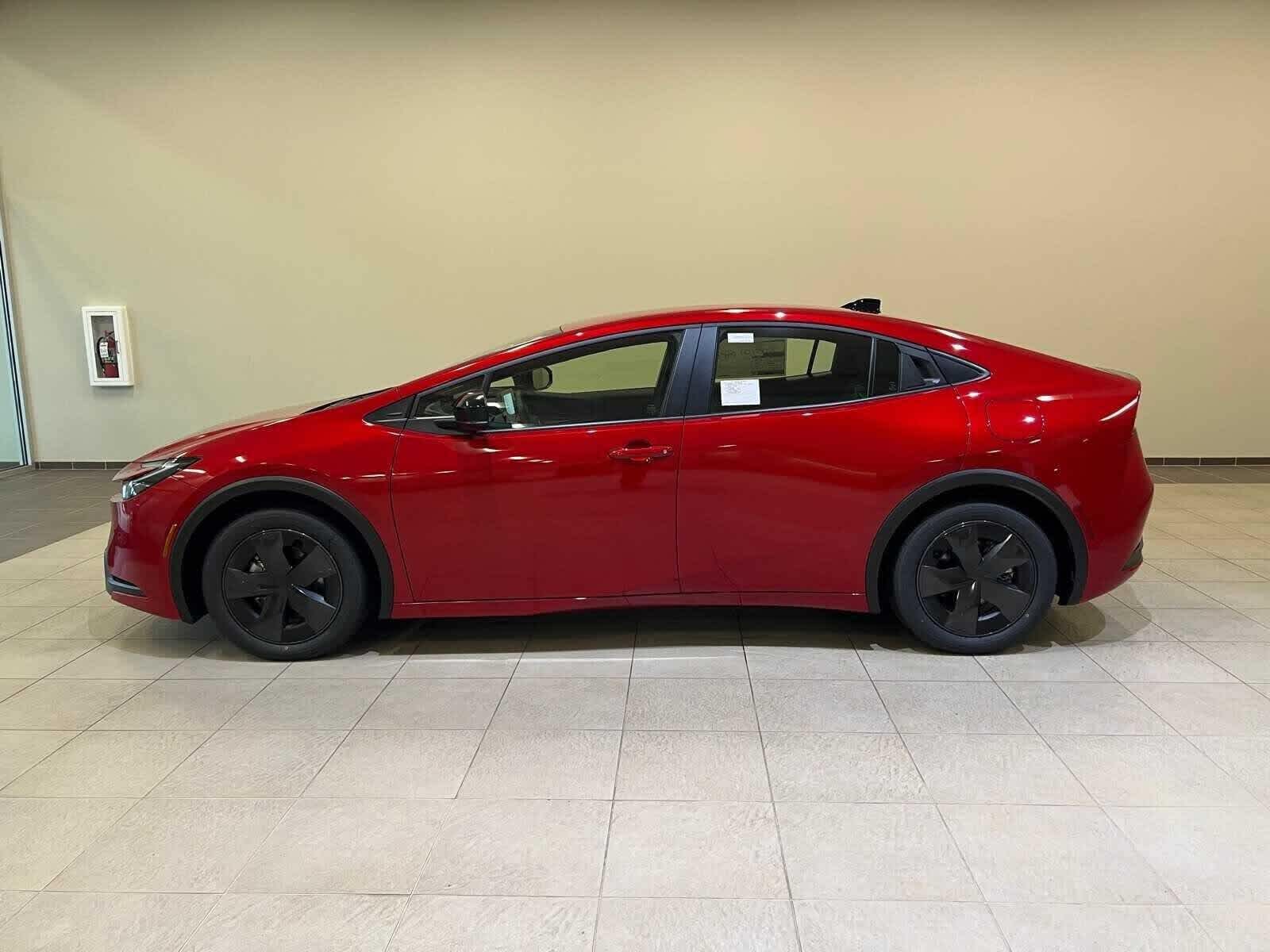 Thumbnail: 2026 Toyota Prius - 3