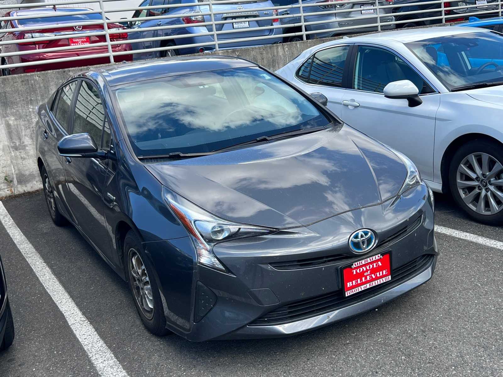 Thumbnail: 2016 Toyota Prius - 3