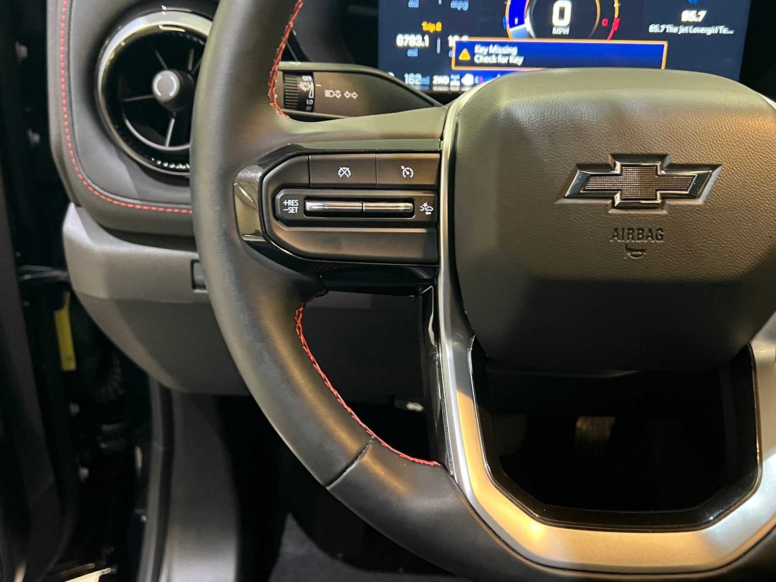 Thumbnail: 2024 Chevrolet Colorado - 21