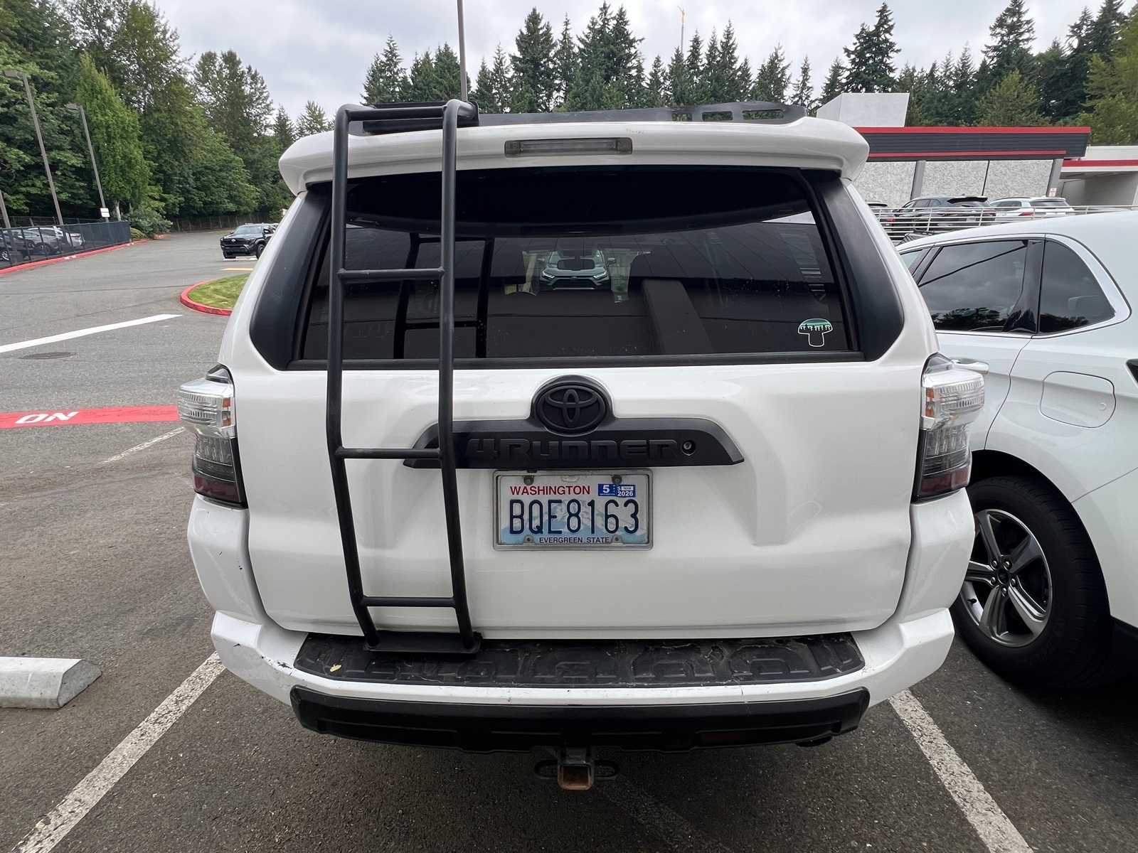 Thumbnail: 2018 Toyota 4Runner - 9