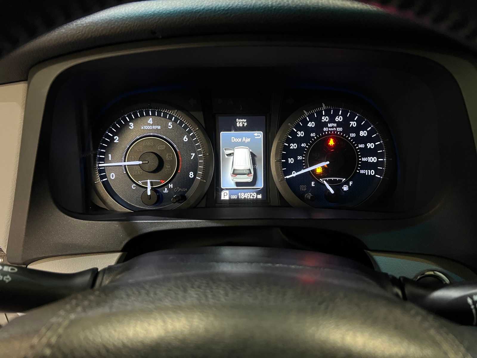 Thumbnail: 2015 Toyota Sienna - 19