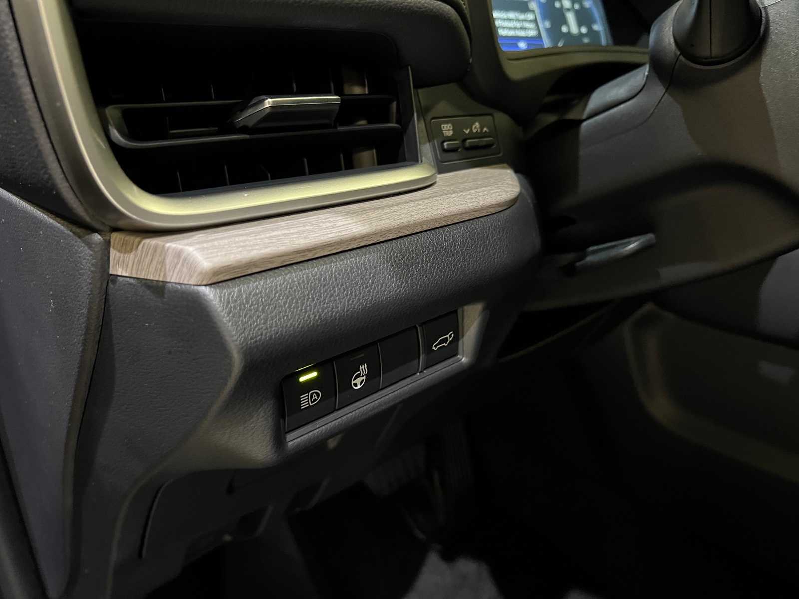 Thumbnail: 2025 Toyota Grand Highlander - 16