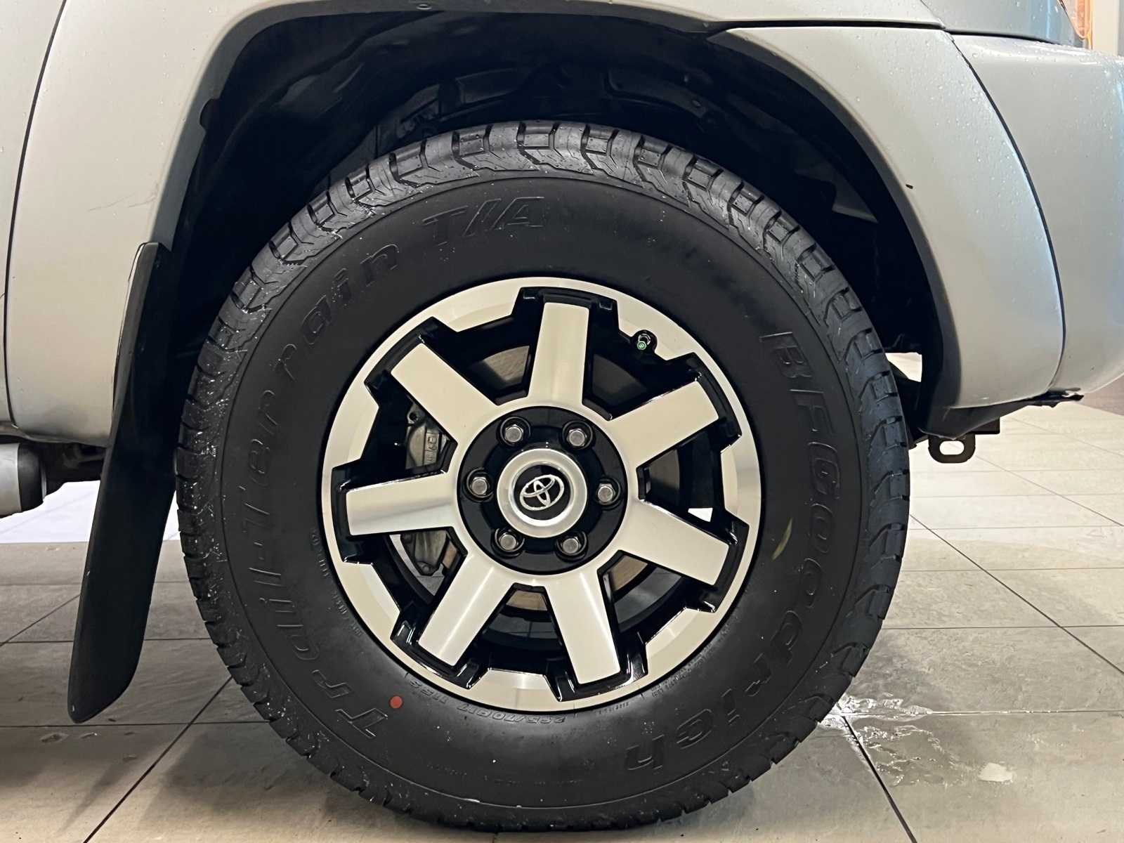 Thumbnail: 2009 Toyota Tacoma - 7