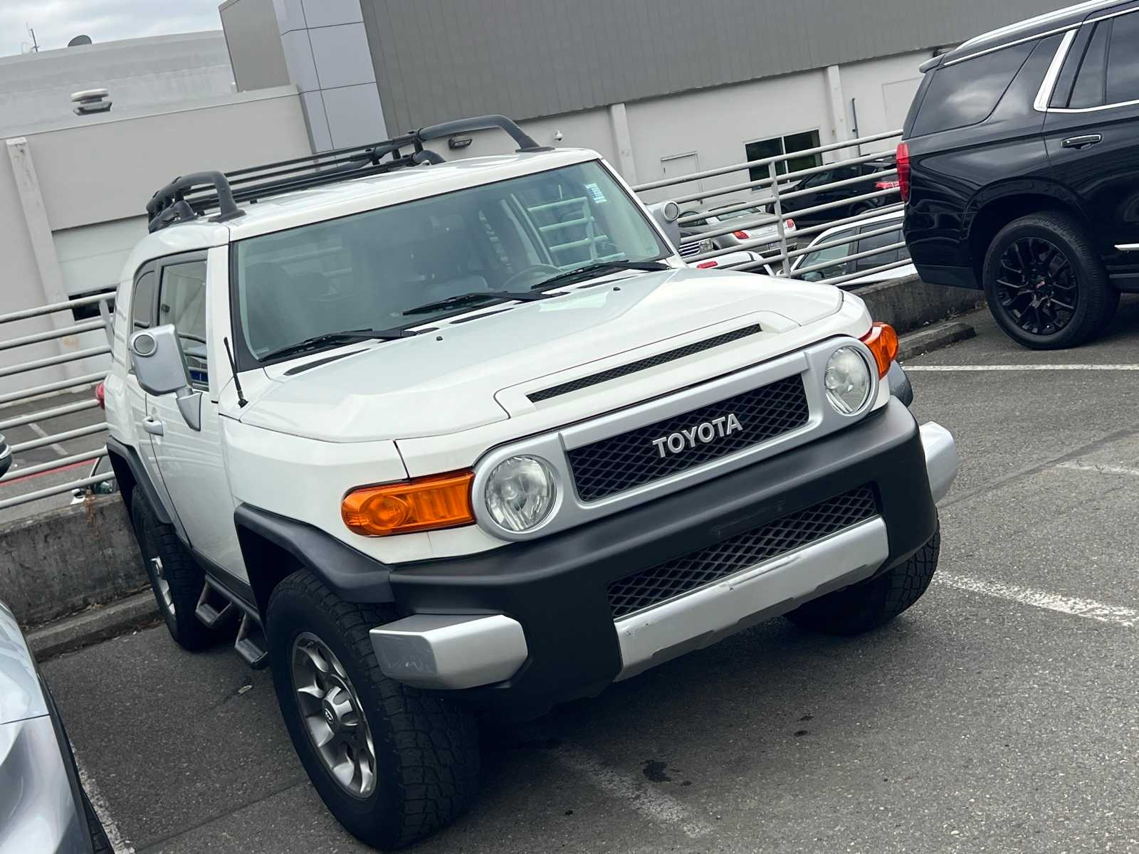 Thumbnail: 2012 Toyota FJ Cruiser - 3