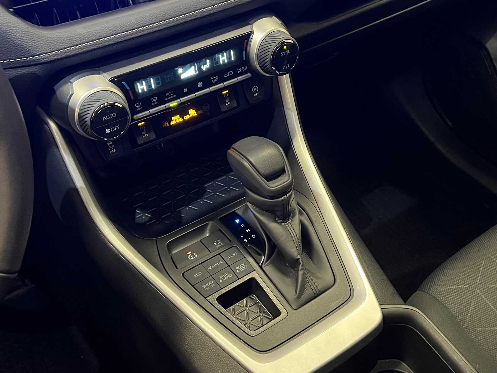 Thumbnail: 2024 Toyota RAV4 - 23