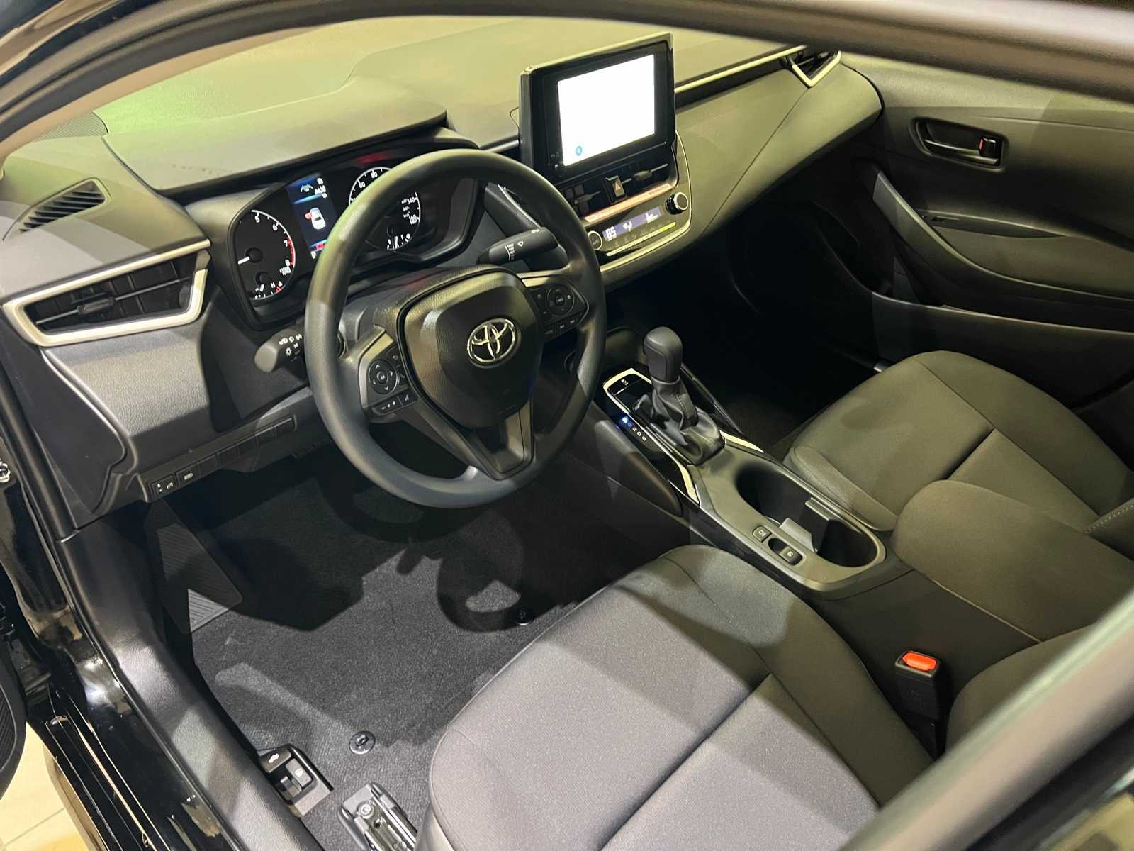 Thumbnail: 2025 Toyota Corolla - 2