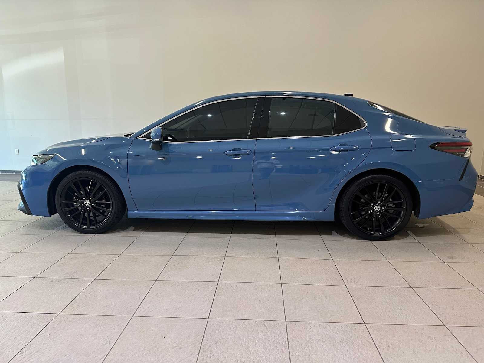 Thumbnail: 2023 Toyota Camry - 3