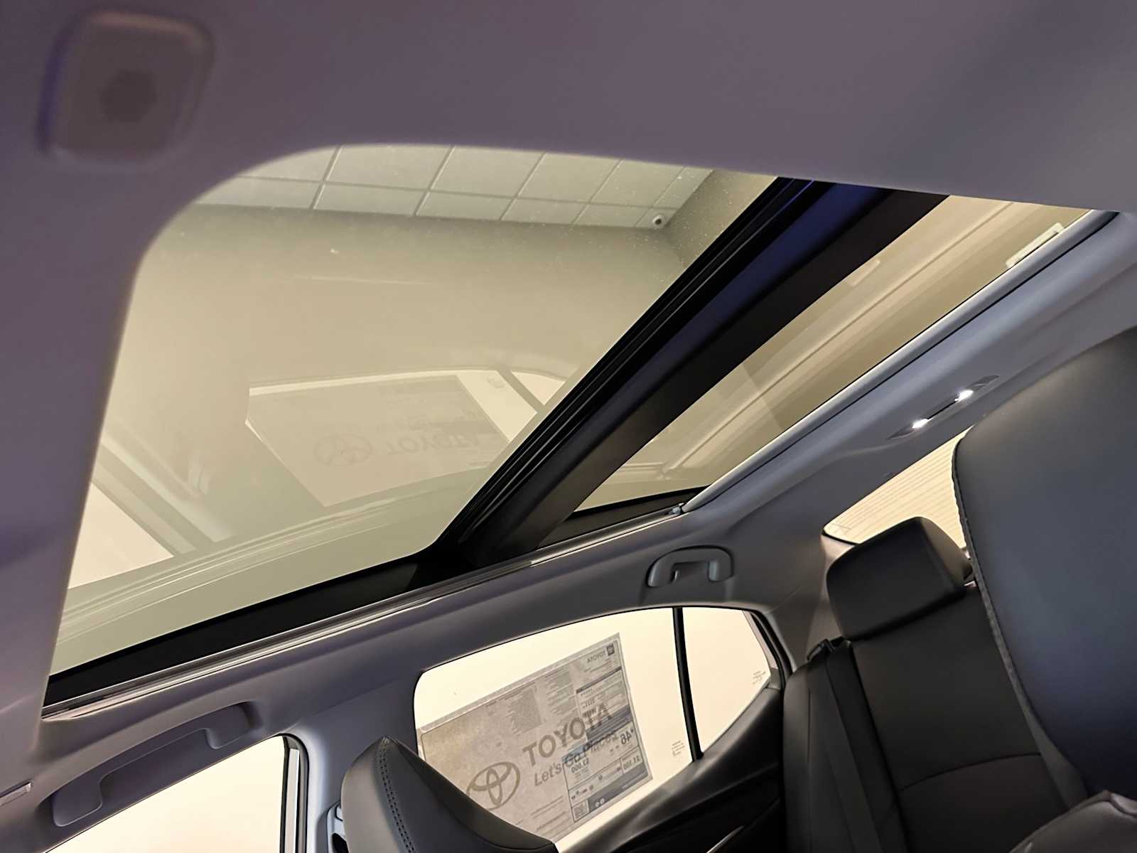 Thumbnail: 2026 Toyota Camry - 21