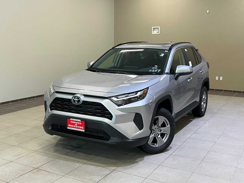 New 2025 Toyota RAV4 XLE SUV