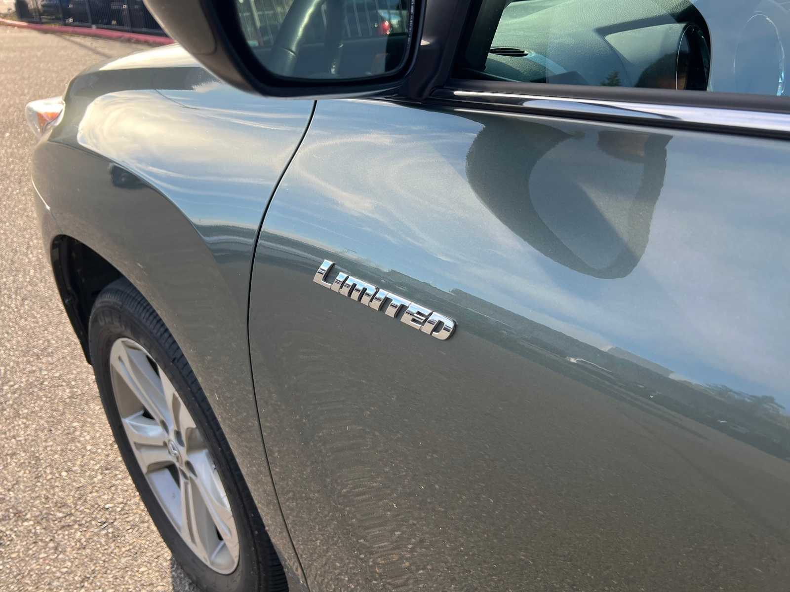 Thumbnail: 2013 Toyota Highlander - 7