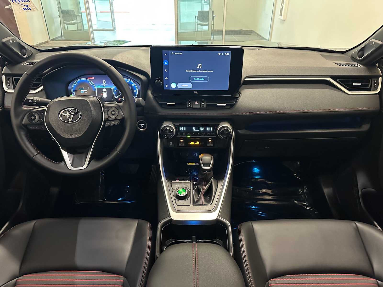 Thumbnail: 2025 Toyota RAV4 - 10