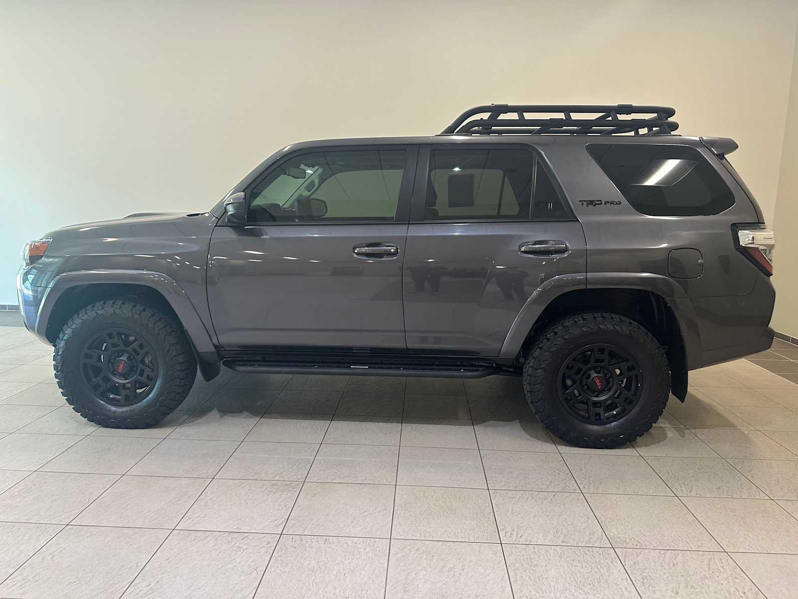 Thumbnail: 2020 Toyota 4Runner - 3
