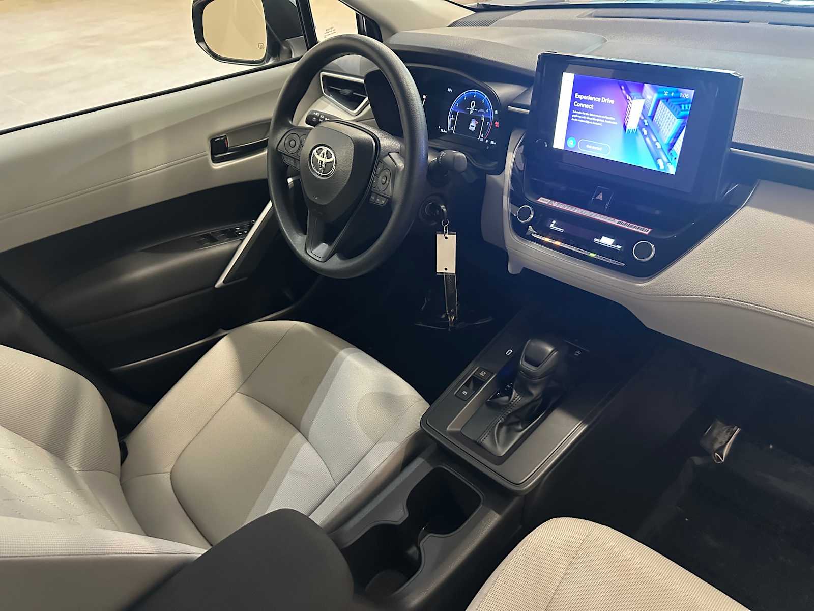 Thumbnail: 2026 Toyota Corolla Cross - 27