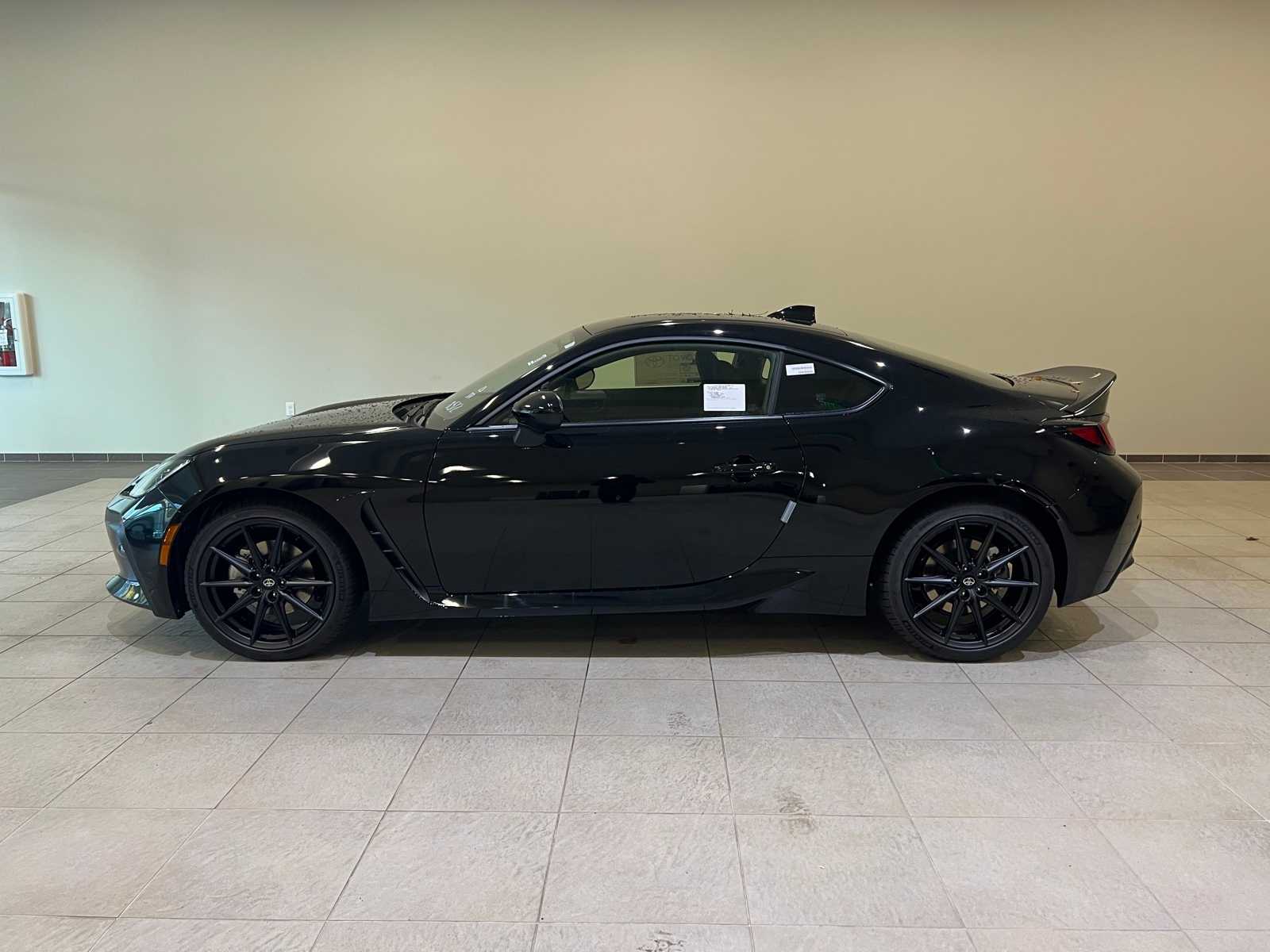 Thumbnail: 2025 Toyota GR86 - 3