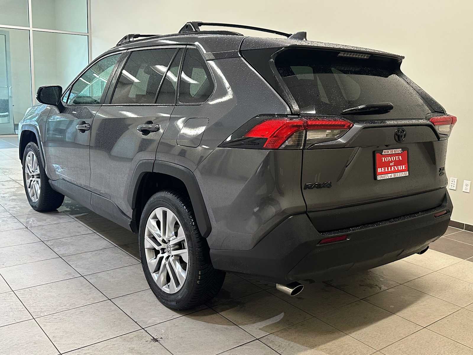 Thumbnail: 2022 Toyota RAV4 - 4