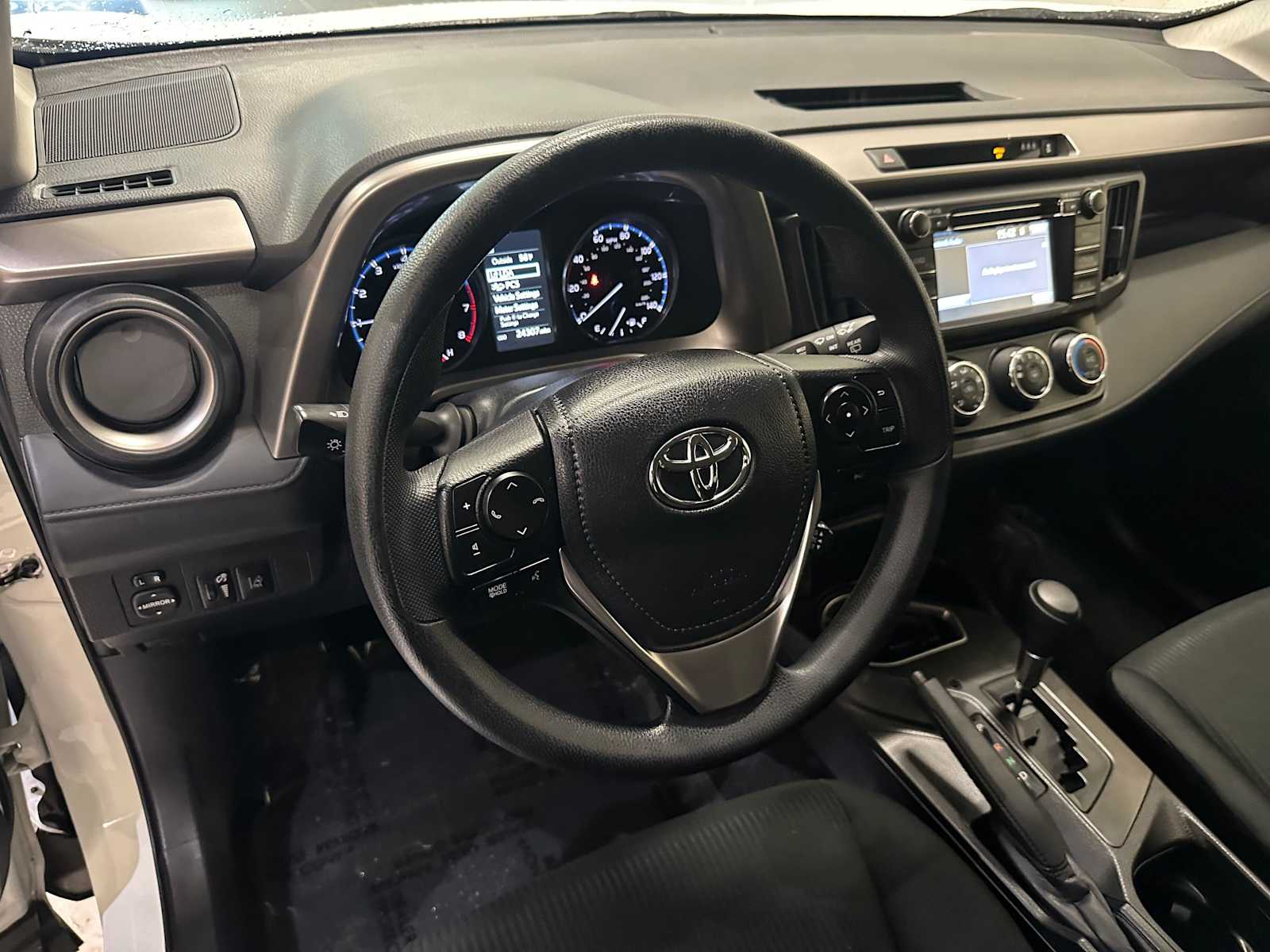 Thumbnail: 2018 Toyota RAV4 - 2