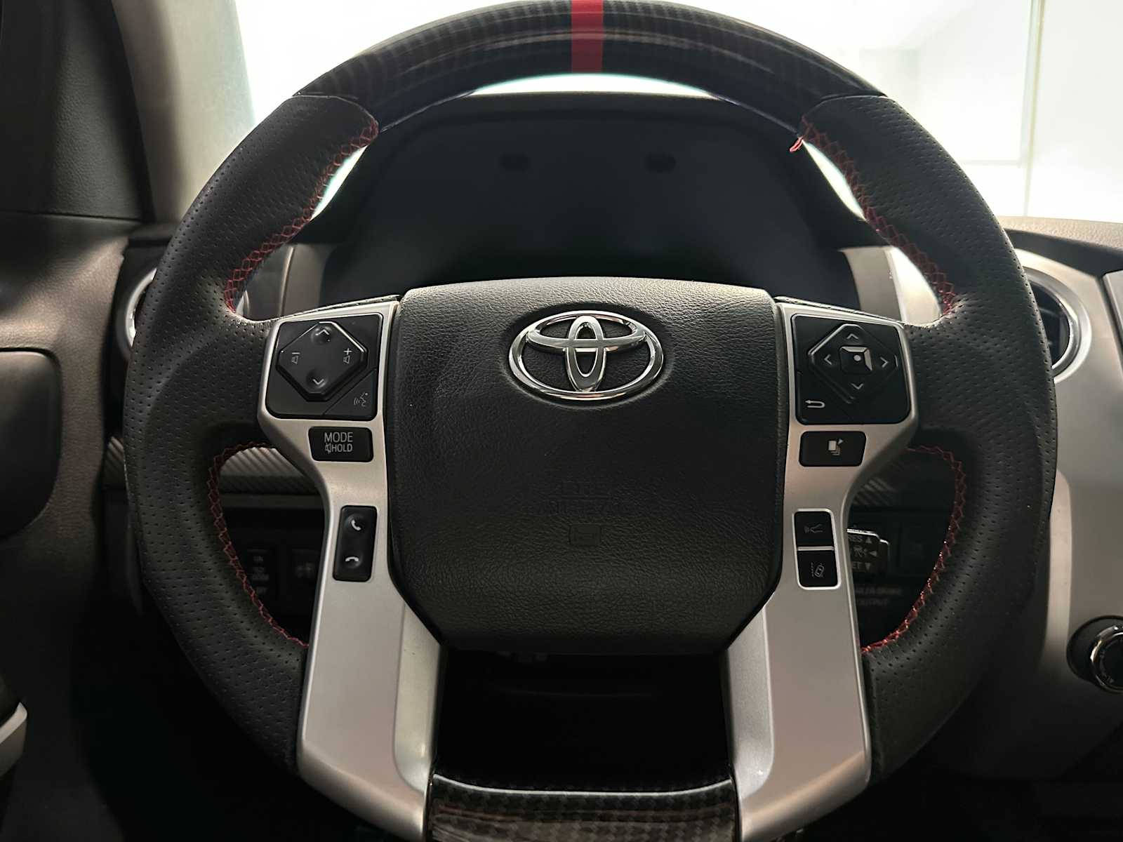 Thumbnail: 2019 Toyota Tundra - 11