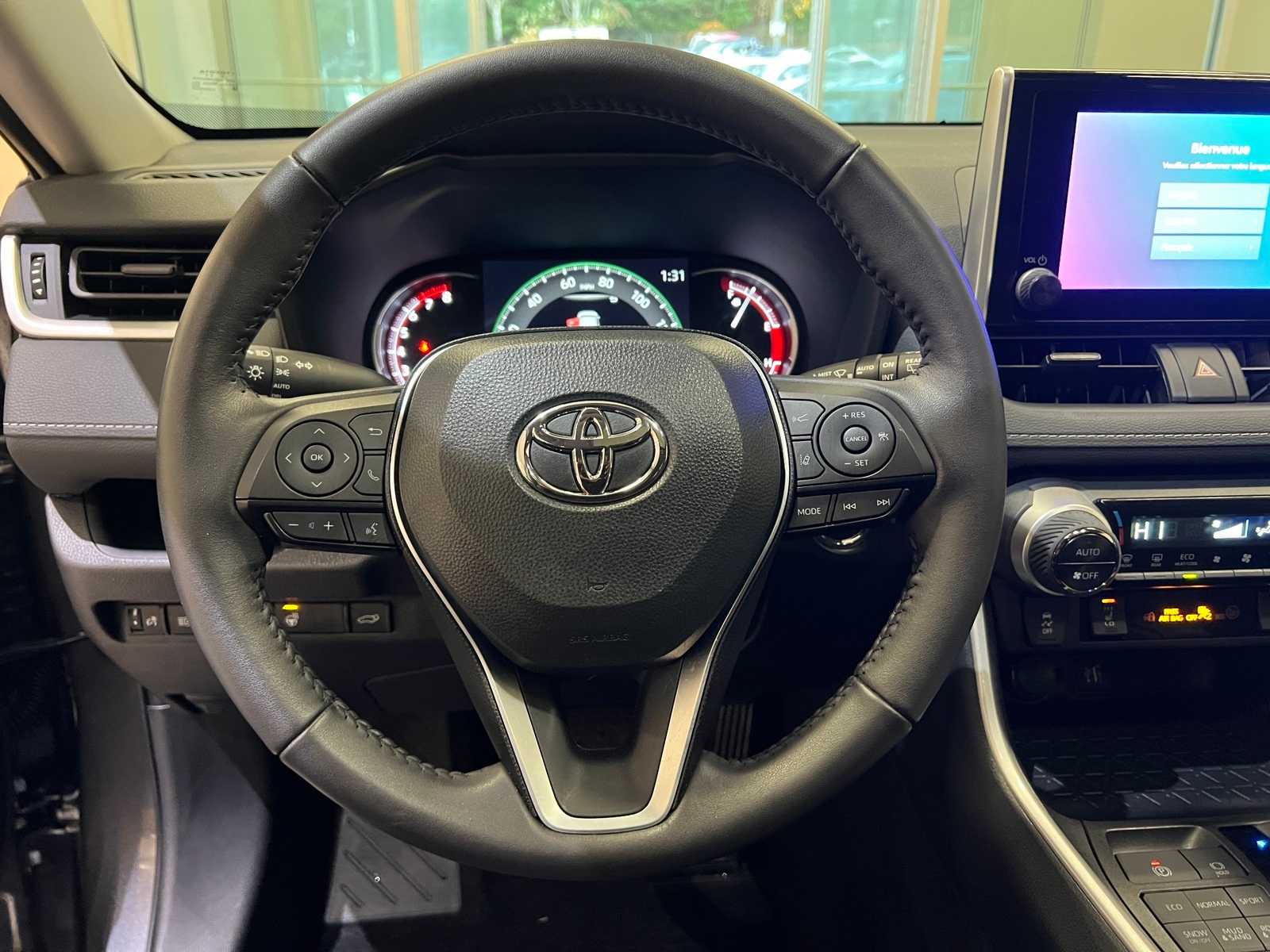 Thumbnail: 2024 Toyota RAV4 - 20