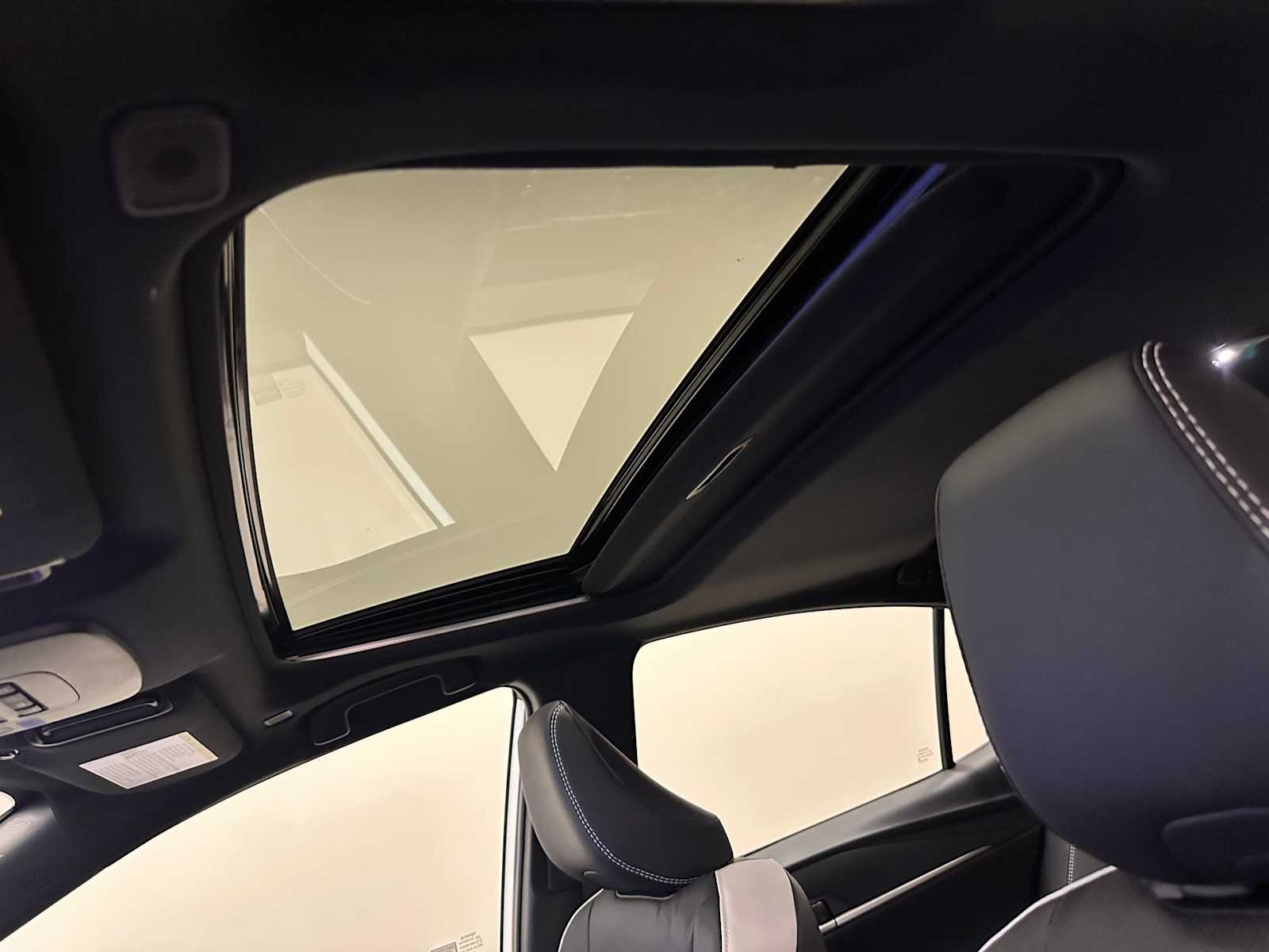 Thumbnail: 2026 Toyota Camry - 21