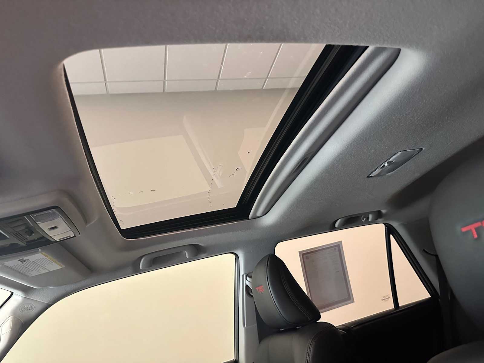 Thumbnail: 2020 Toyota 4Runner - 21