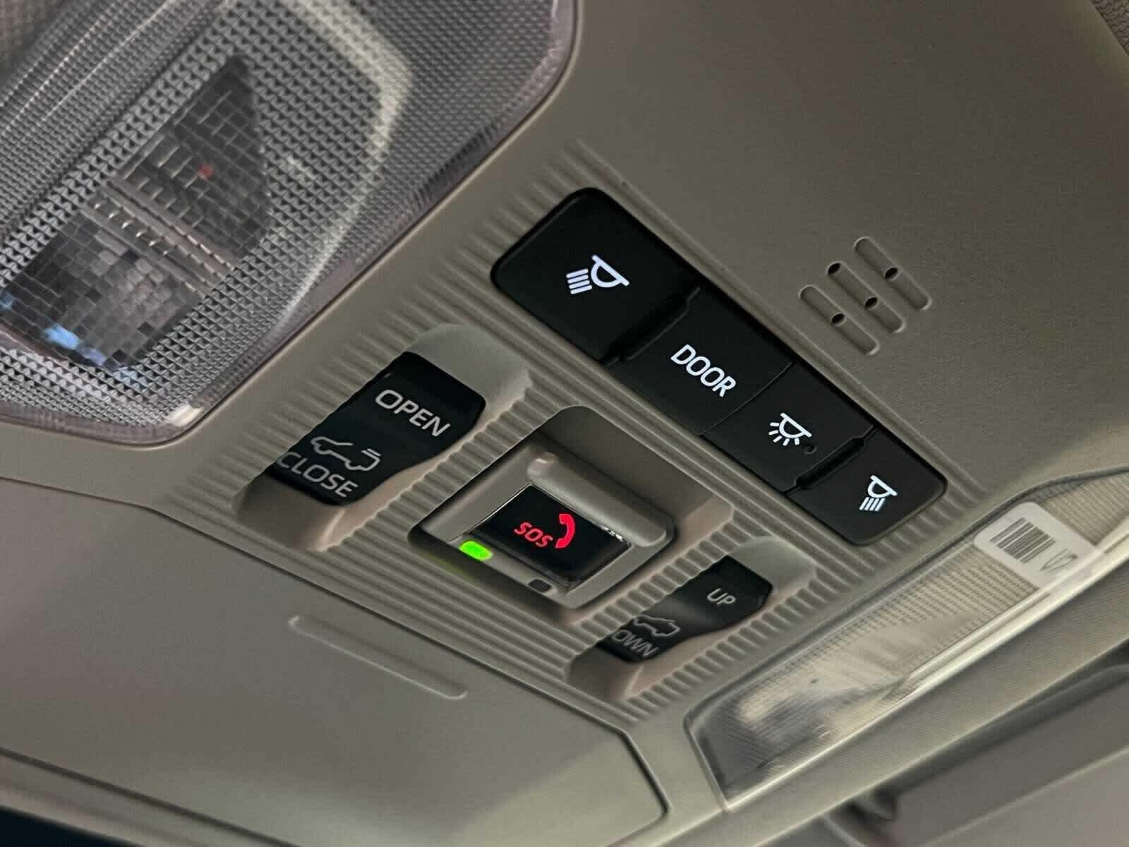 Thumbnail: 2025 Toyota RAV4 - 28