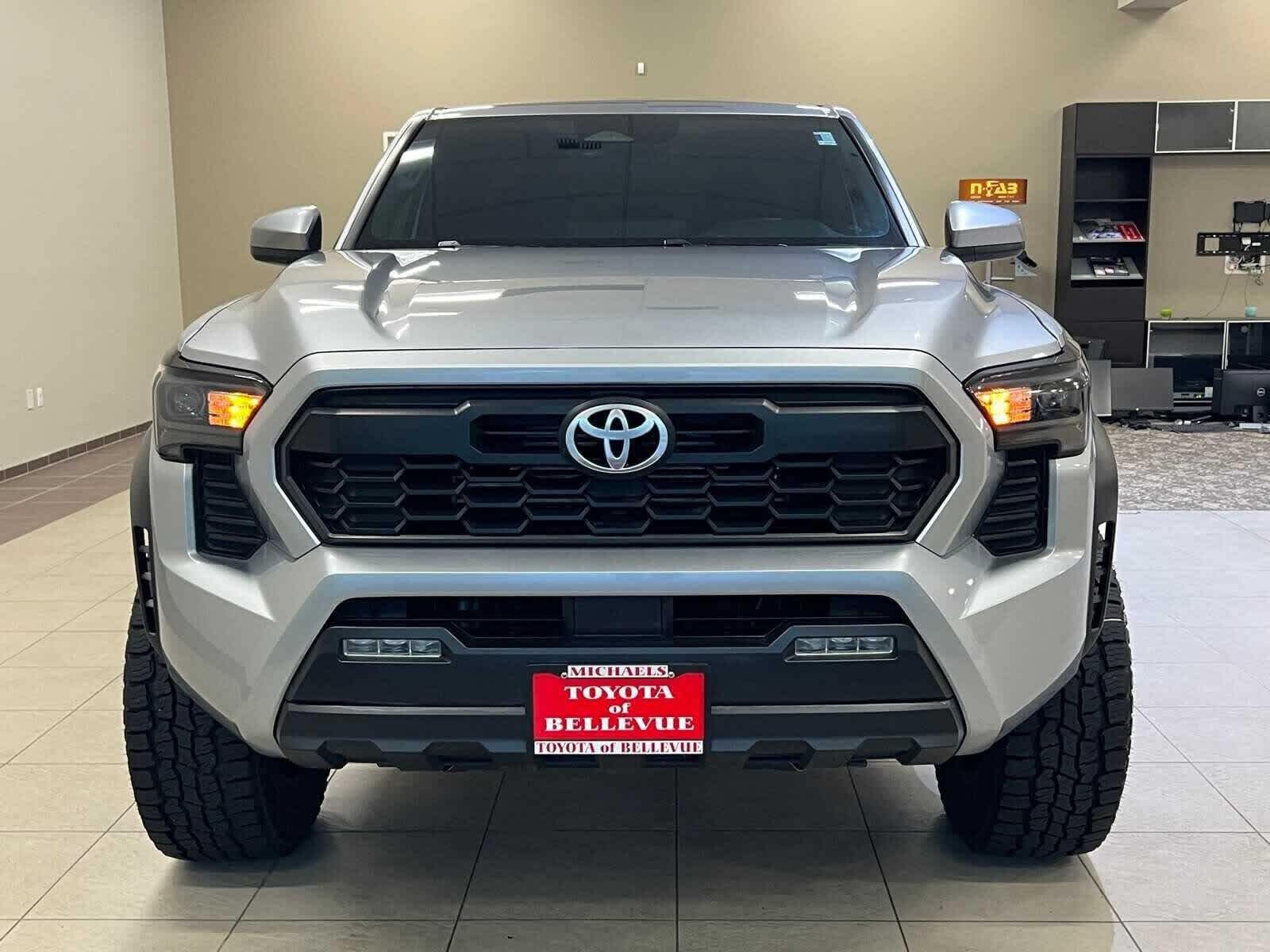 Thumbnail: 2024 Toyota Tacoma - 8