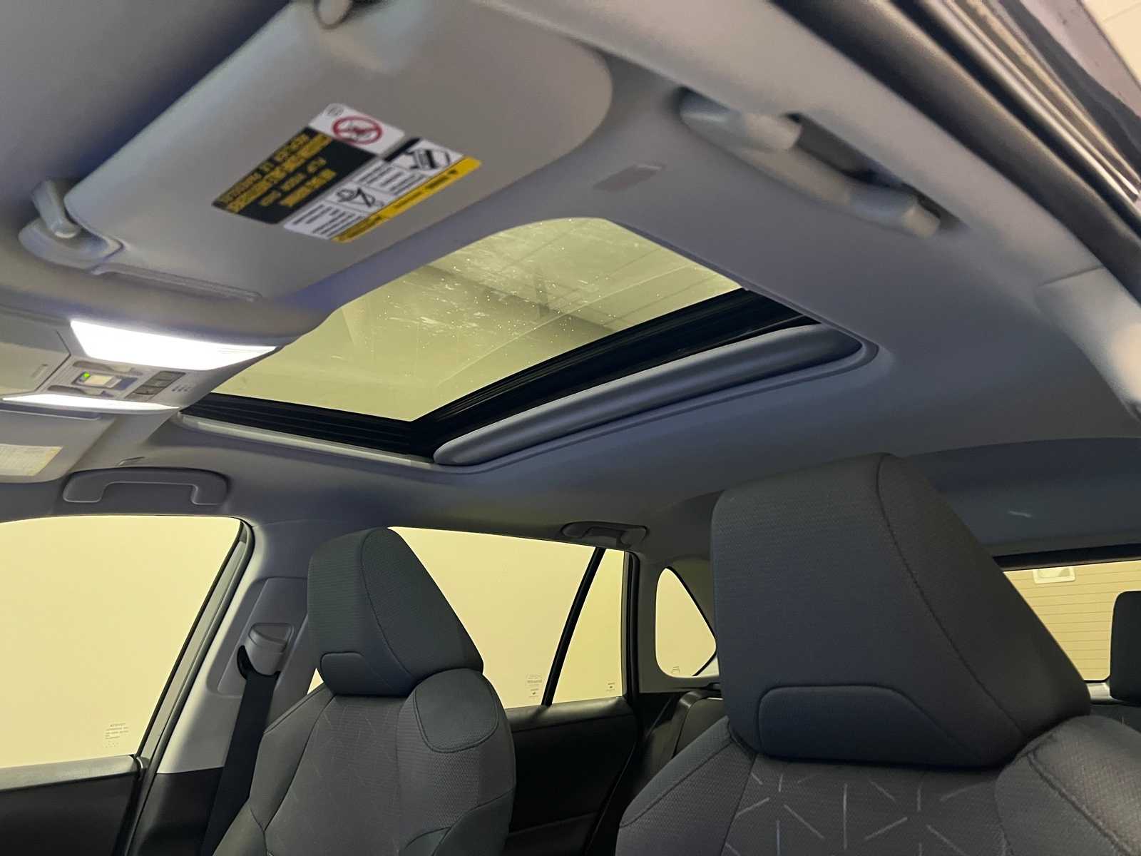 Thumbnail: 2024 Toyota RAV4 - 17