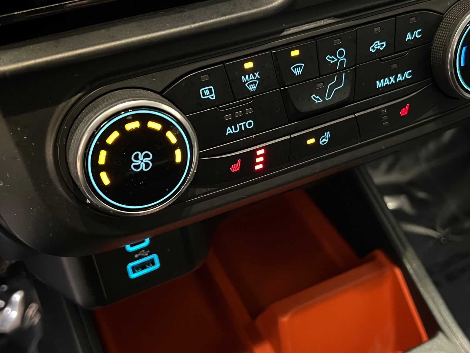 Thumbnail: 2023 Ford Maverick - 26