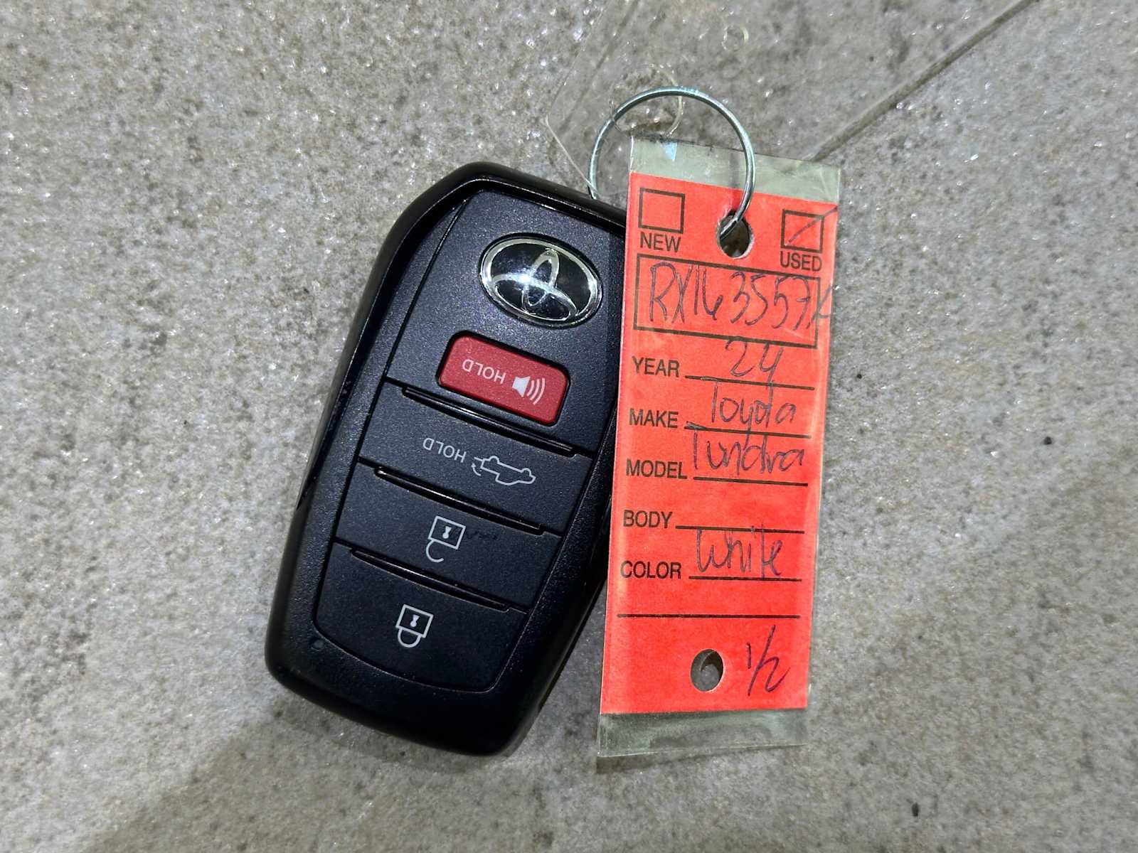 Thumbnail: 2024 Toyota Tundra - 32