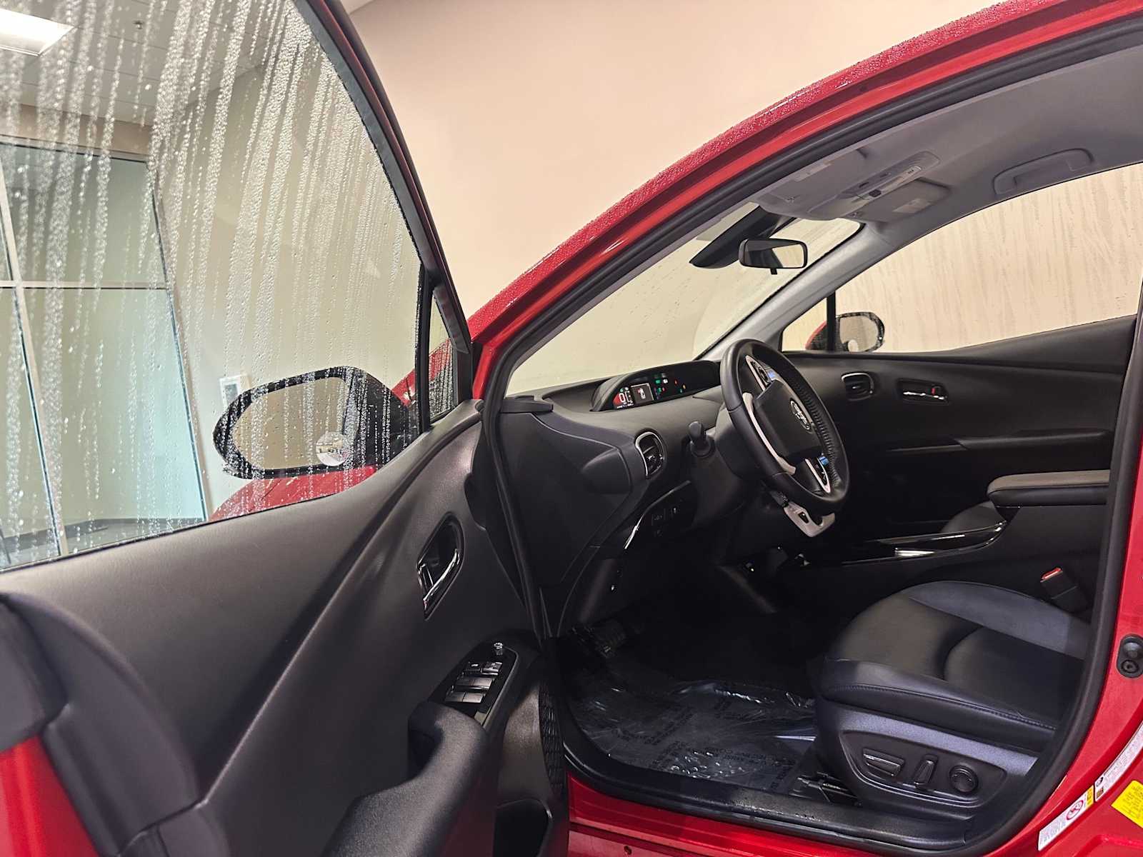 Thumbnail: 2019 Toyota Prius Prime - 22