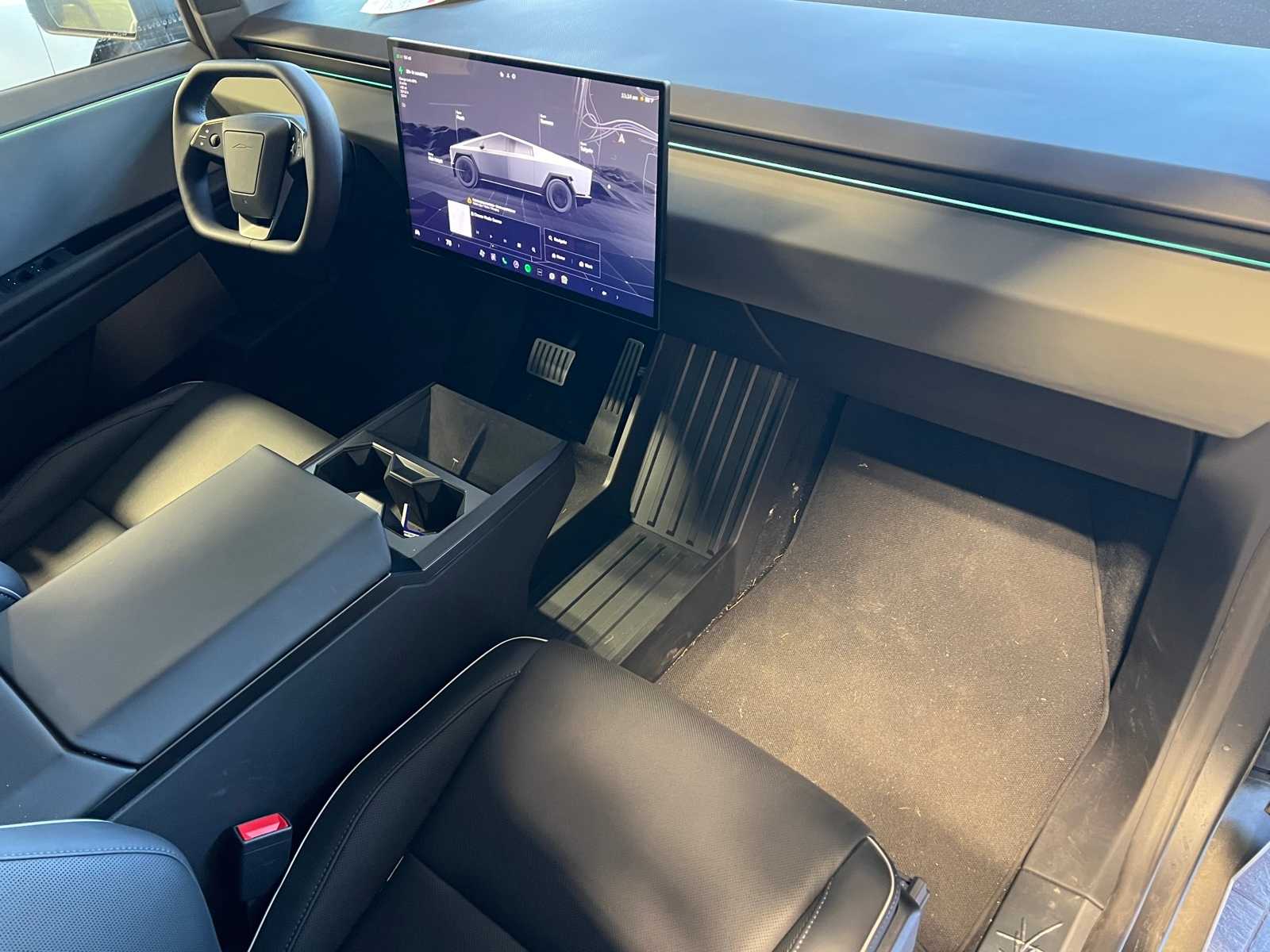 Thumbnail: 2024 Tesla Cybertruck - 9