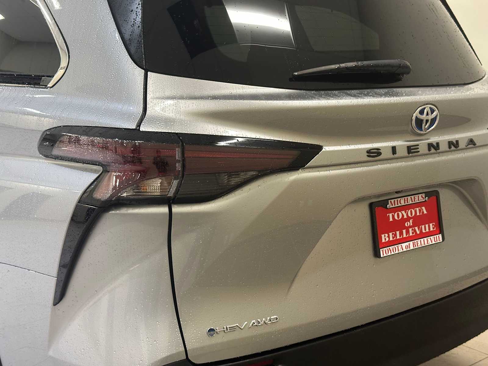 Thumbnail: 2025 Toyota Sienna - 7