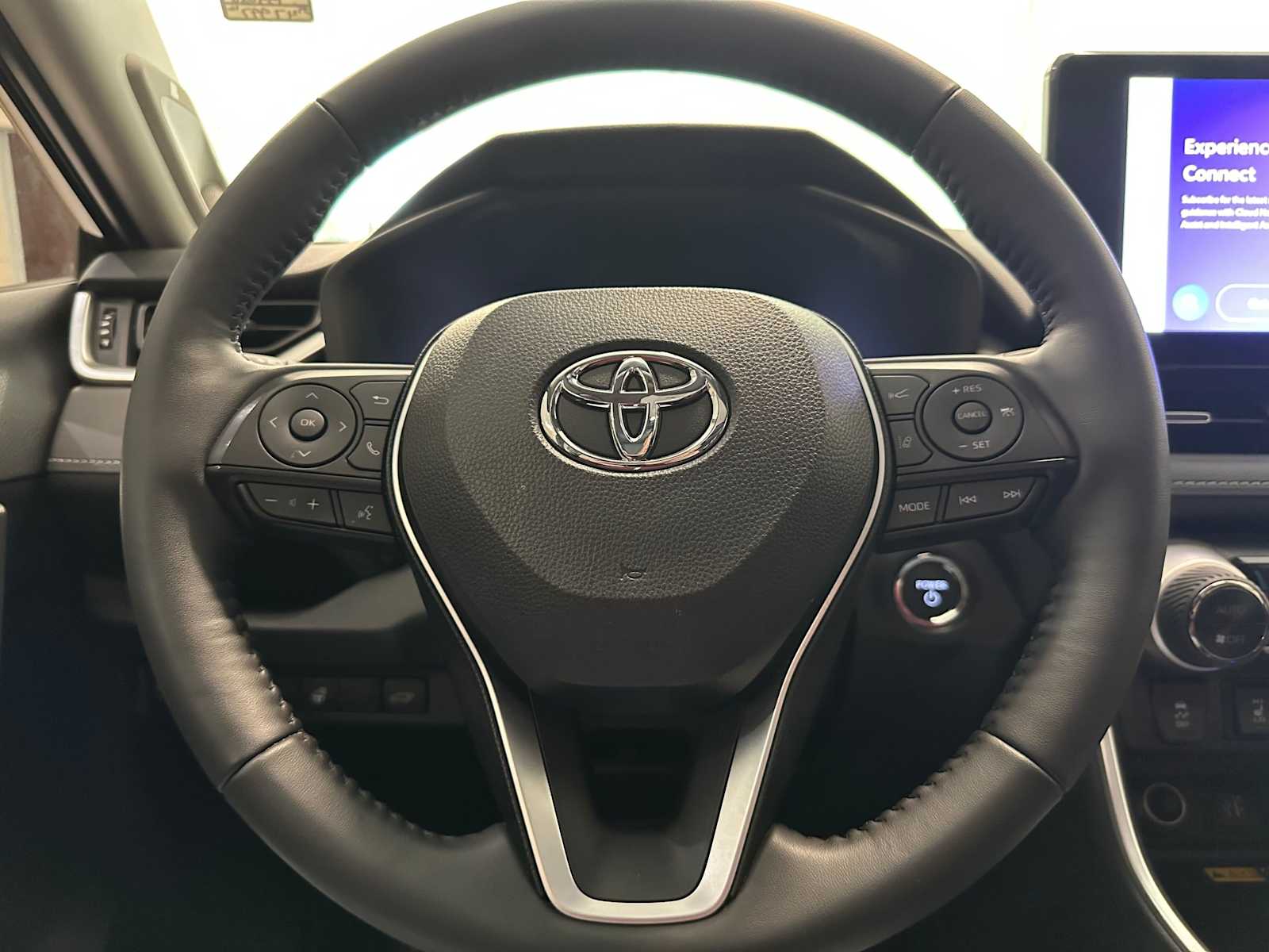 Thumbnail: 2025 Toyota RAV4 - 11