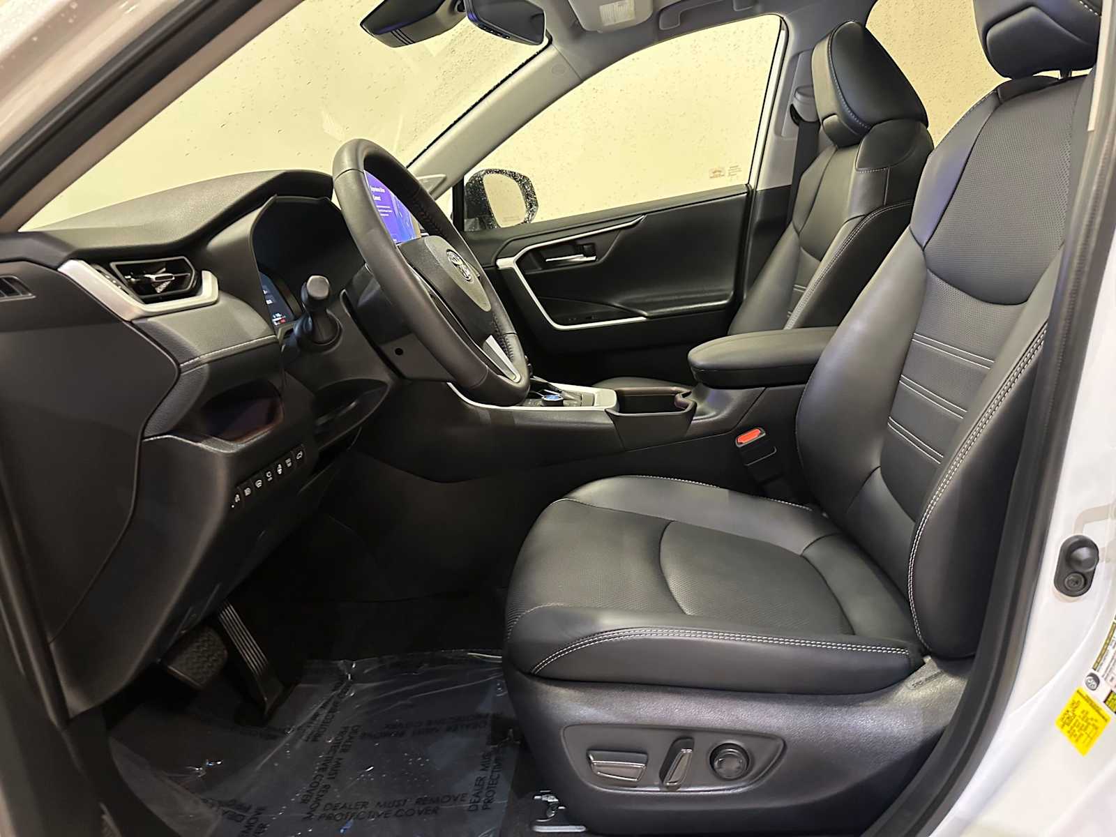 Thumbnail: 2024 Toyota RAV4 - 22