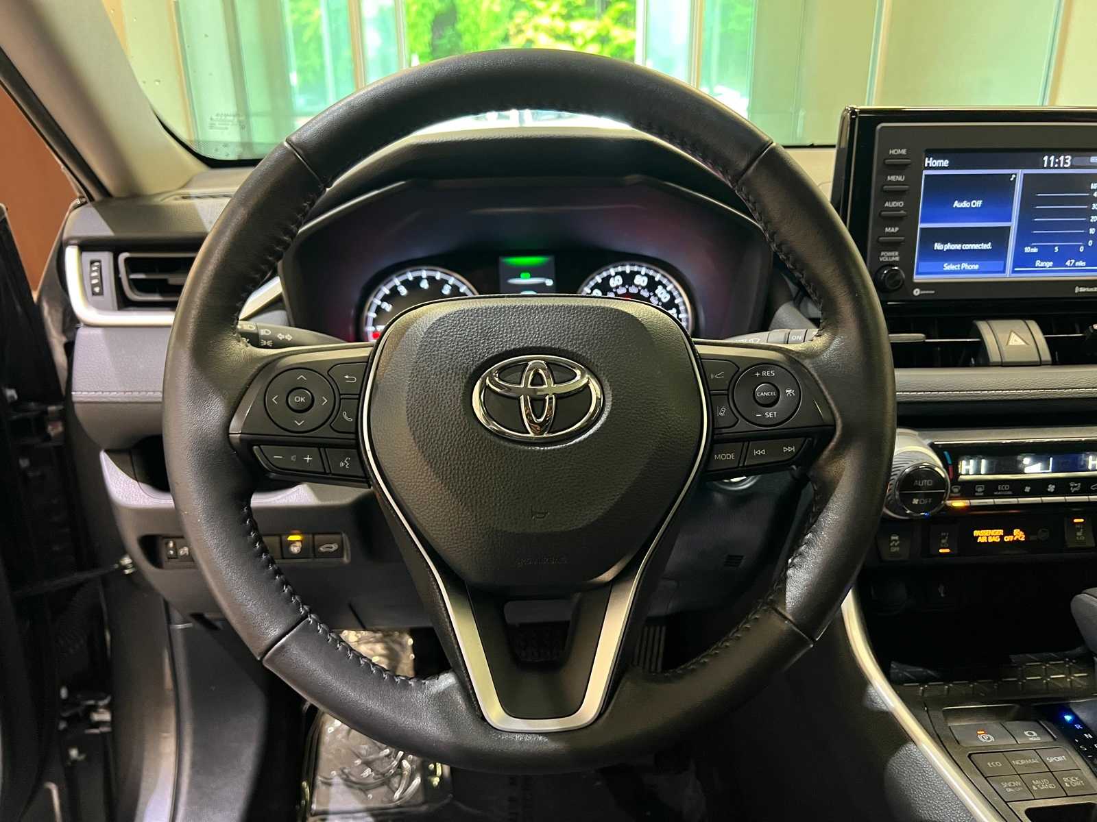 Thumbnail: 2022 Toyota RAV4 - 20