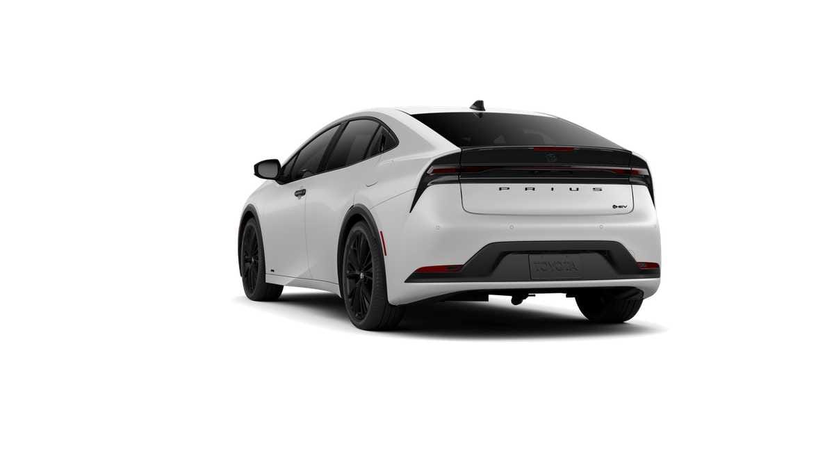 Thumbnail: 2026 Toyota Prius - 7