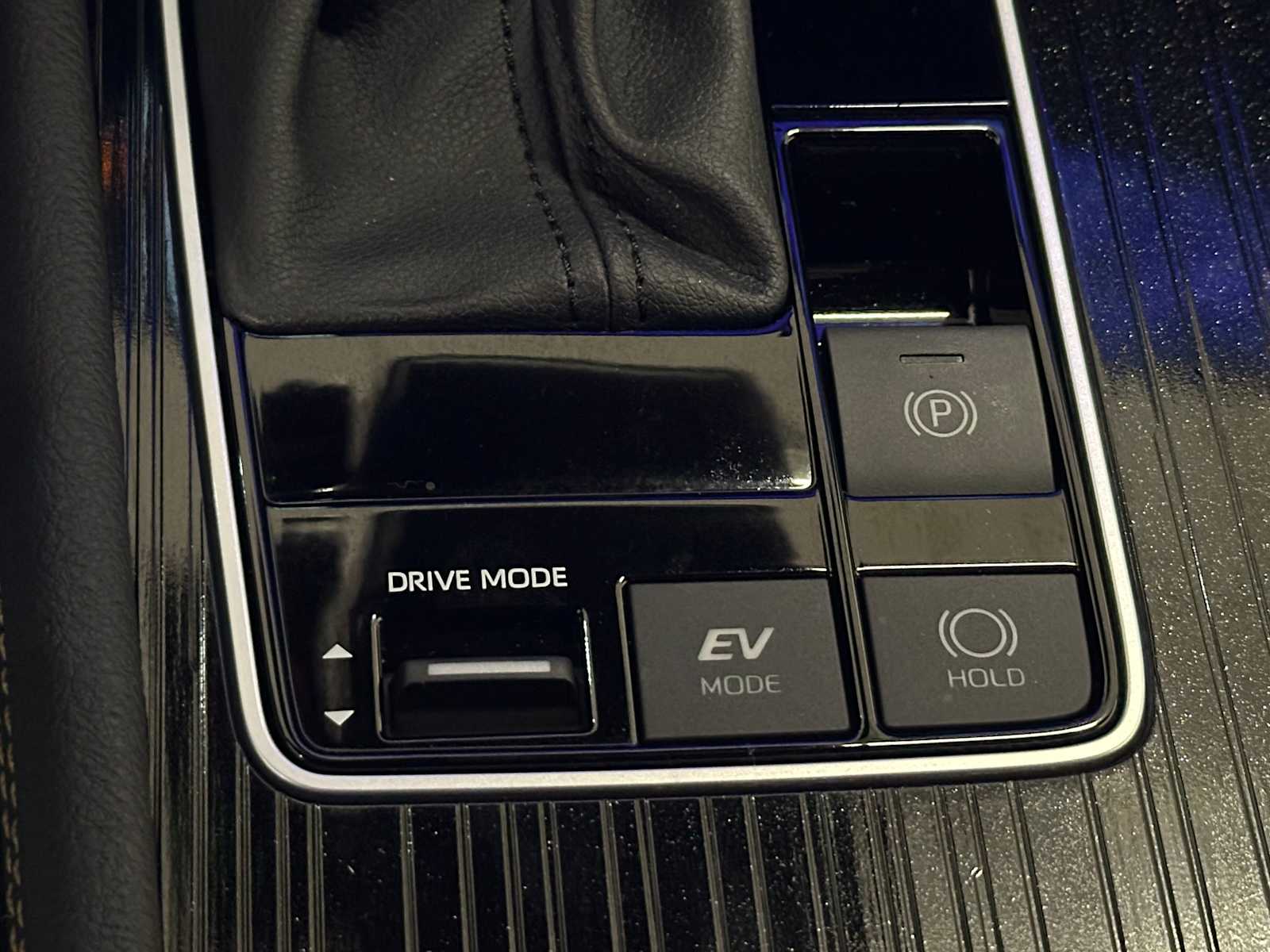 Thumbnail: 2025 Toyota Sienna - 18