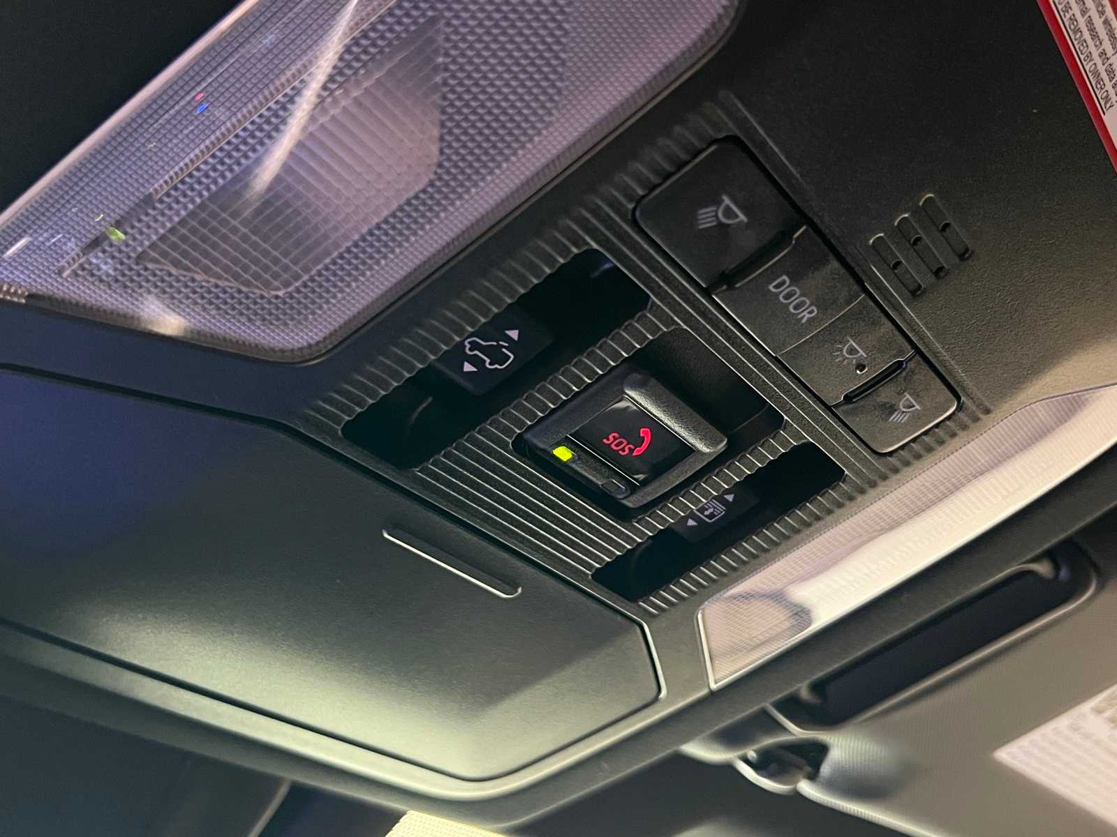 Thumbnail: 2025 Toyota RAV4 - 28